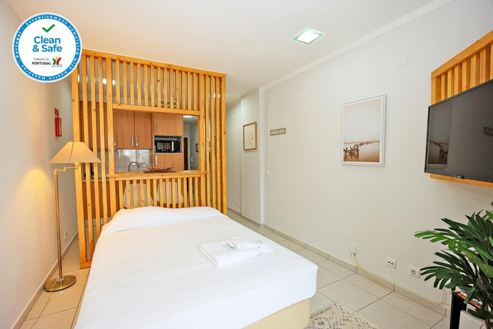 Apartment A01 - Marina Mirror Harbour