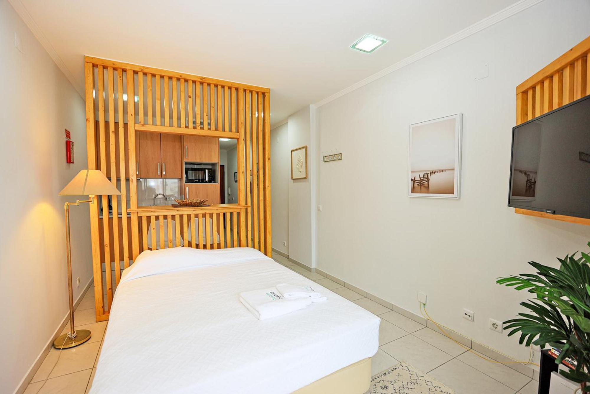 A01 - Marina Mirror Harbour Apartment Lagos